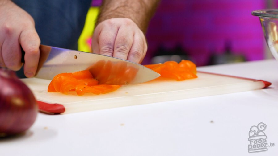 Roughly chopping up a bell pepper