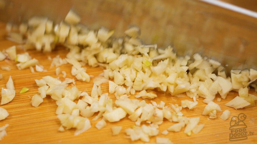 Mincing garlic